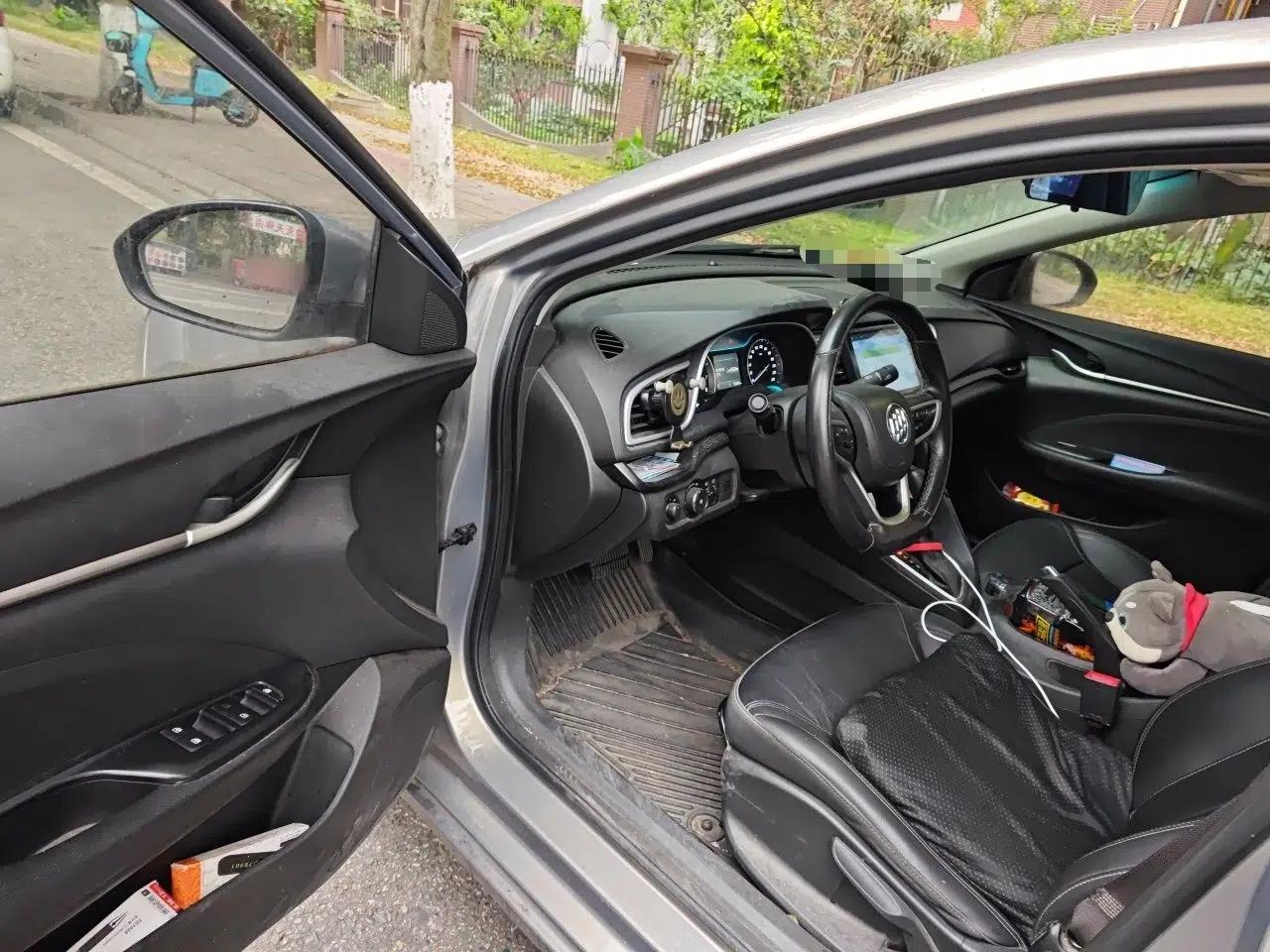 Buick GT 2018 18T Automatic Elite Model — миниатюра 16