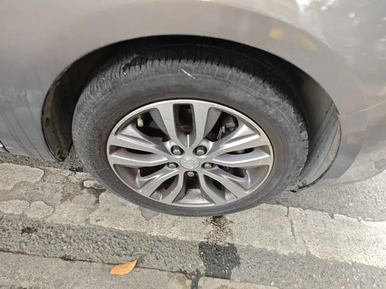 Buick GT 2018 18T Automatic Elite Model — миниатюра 8