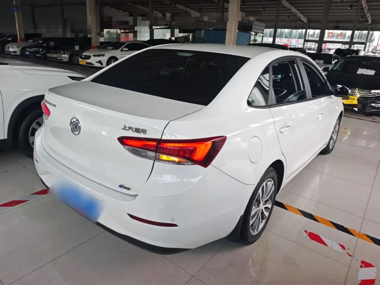 Buick GT 2021 Revised Version 1.3T Automatic Mild Hybrid Advanced Edition — миниатюра 6