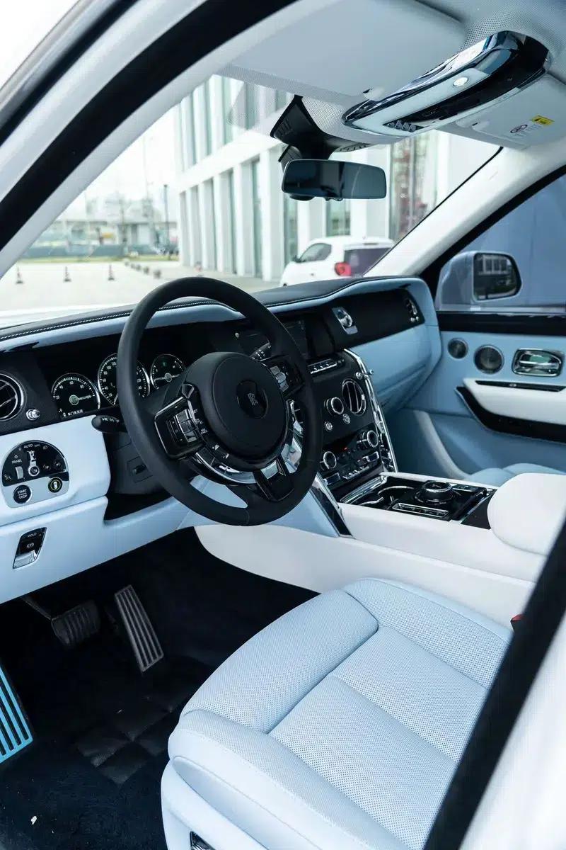 2024 Cullinan 5-seater — миниатюра 15