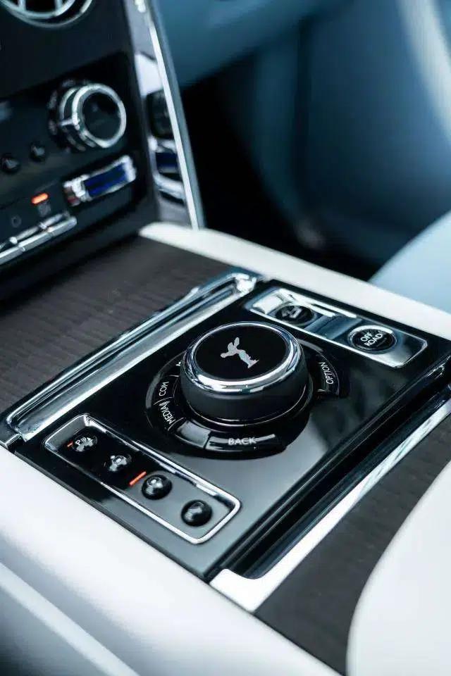2024 Cullinan 5-seater — миниатюра 17