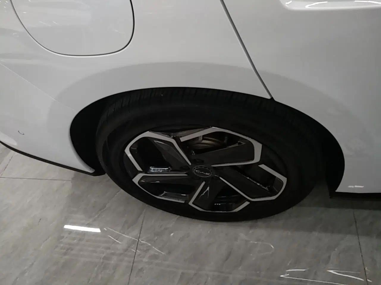 BYD Seal 06 DM-i Touring 2025 DM-i Touring High-End Model — миниатюра 11