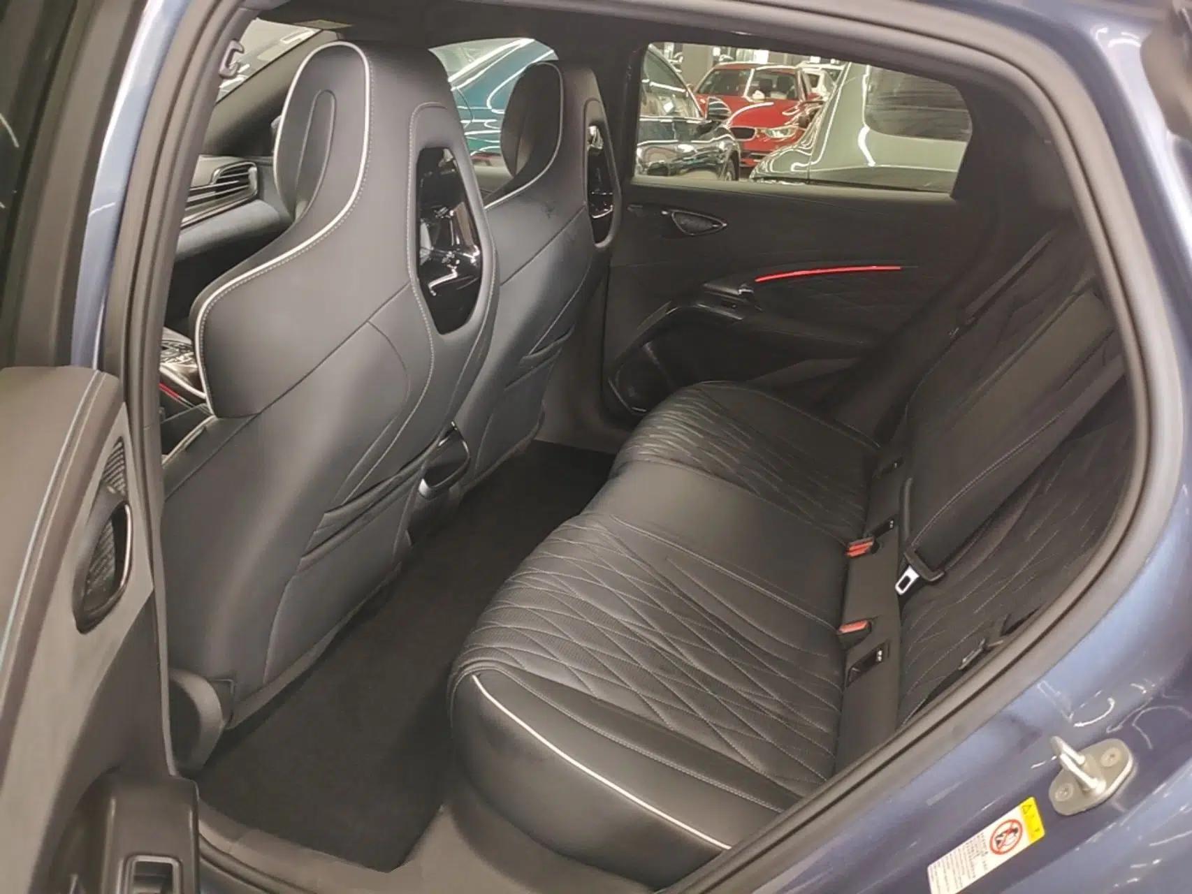 BYD Seal 2022 700 km Long-Range Rear-Wheel-Drive Version — миниатюра 25