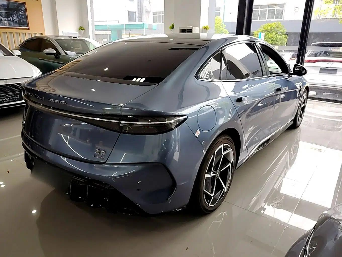 BYD Seal 2022 650 km All-Wheel-Drive Performance Version — миниатюра 6