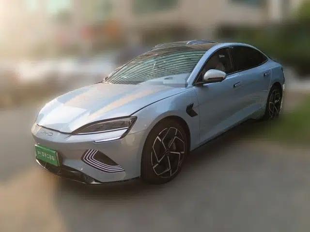 BYD Seal 2022 700 km Long-Range Rear-Wheel-Drive Version