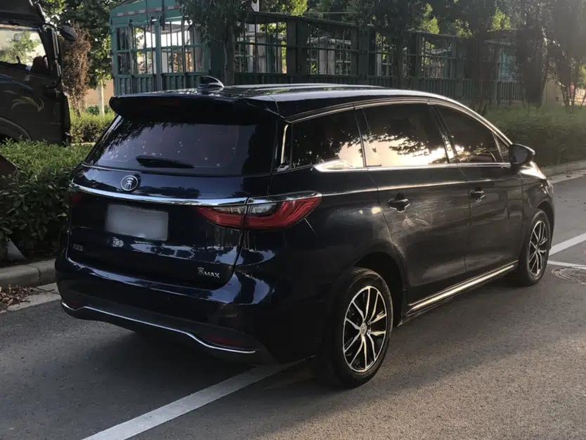 BYD Song MAX 2017 1.5T Manual Smart Connect Luxury 7-Seater — миниатюра 5