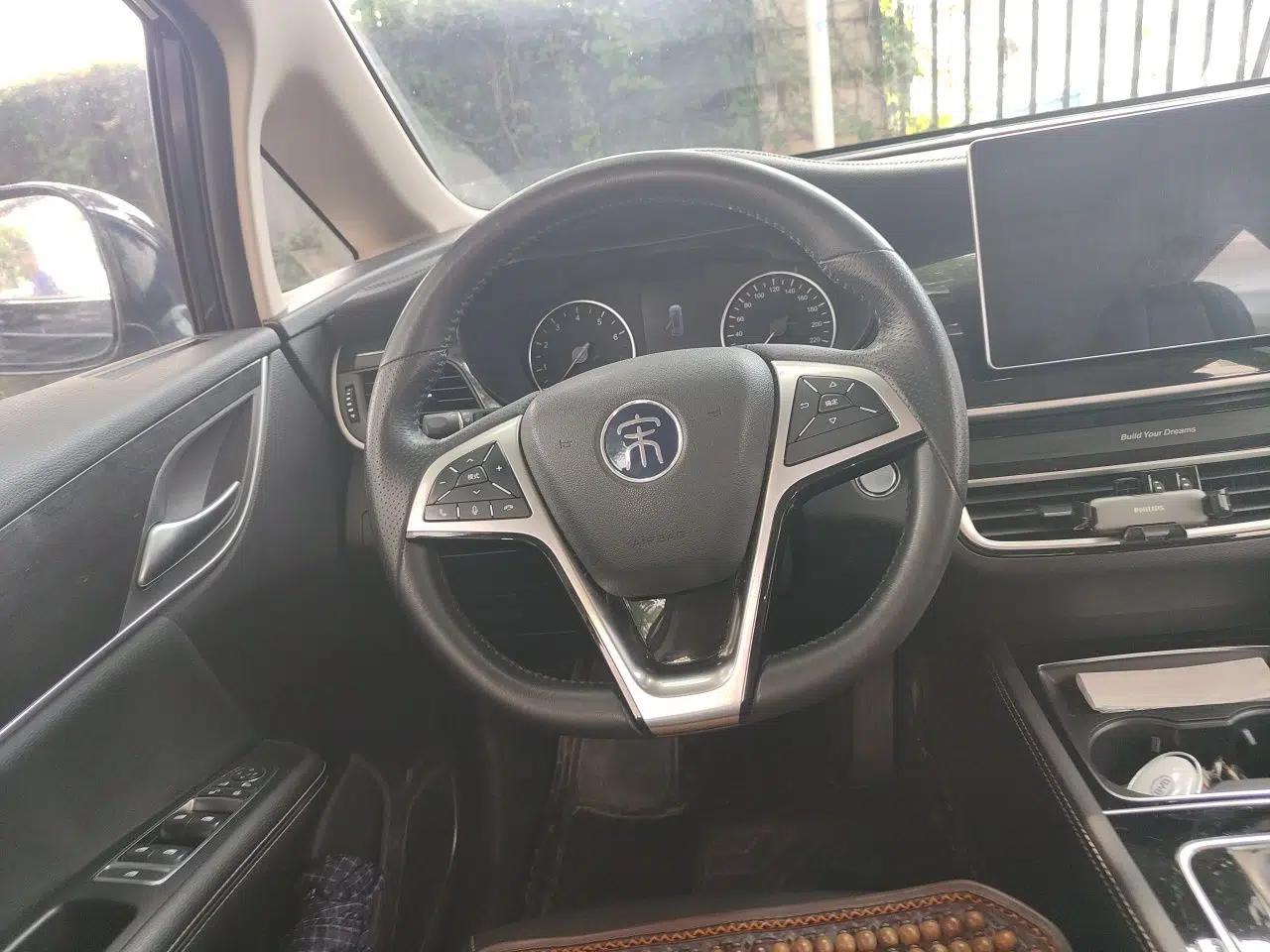 BYD Song MAX 2019 1.5T Automatic Smart Connect Ruiyi Sunroof Version 6 Seats China VI Standard — миниатюра 10