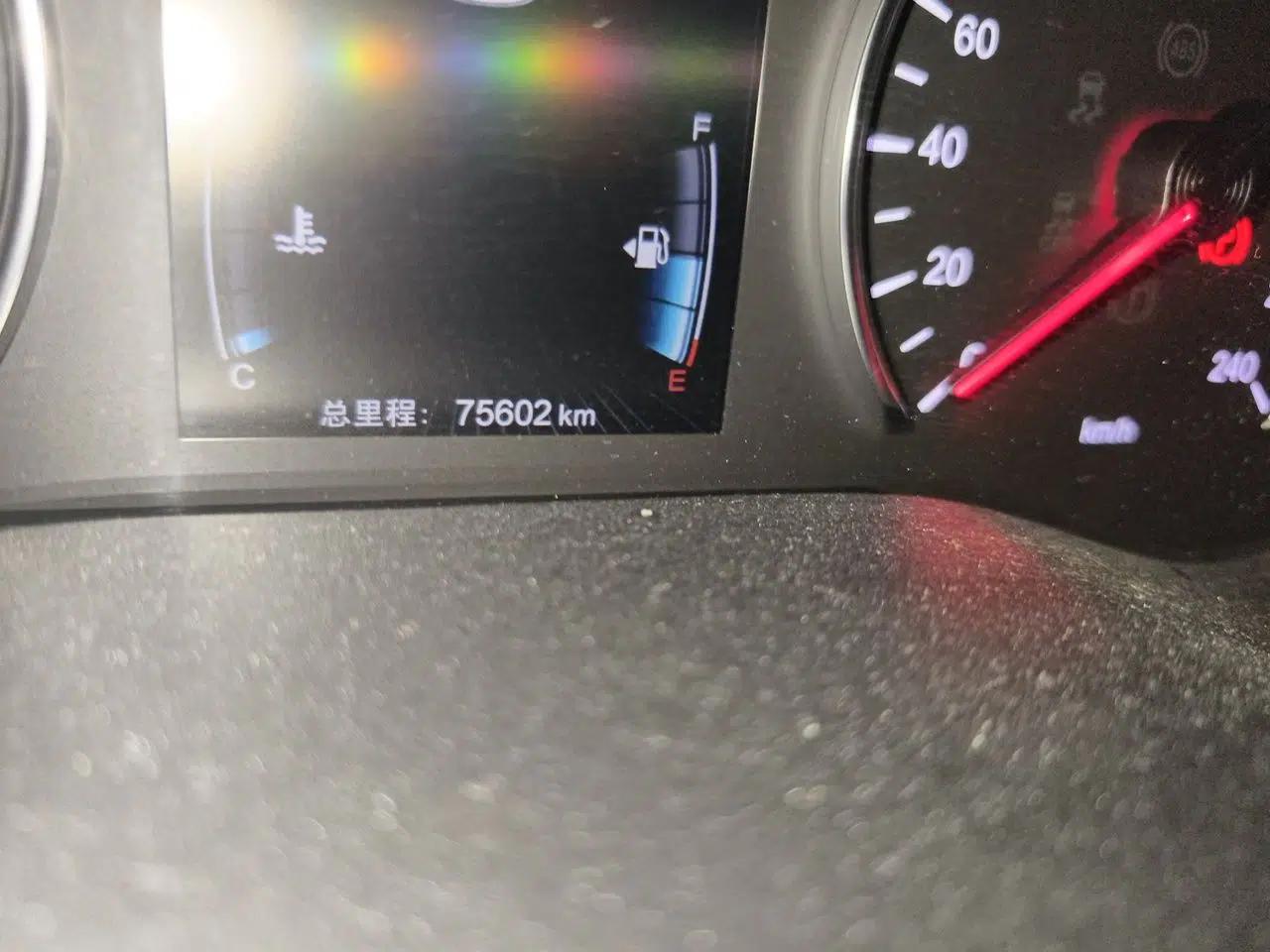 BYD Song MAX 2018 1.5T Automatic Smart Connect Elite Model with 6 Seats — миниатюра 12
