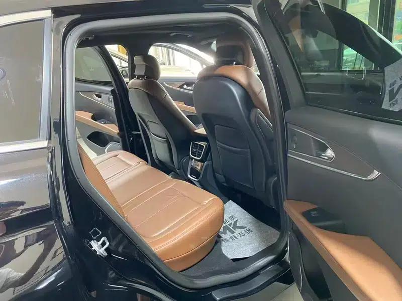 Navigator 2021 2.7T AWD Premium Edition — миниатюра 22