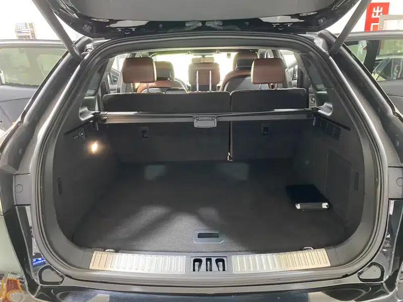 Navigator 2021 2.7T AWD Premium Edition — миниатюра 24