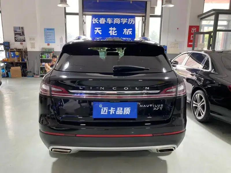 Navigator 2021 2.7T AWD Premium Edition — миниатюра 5