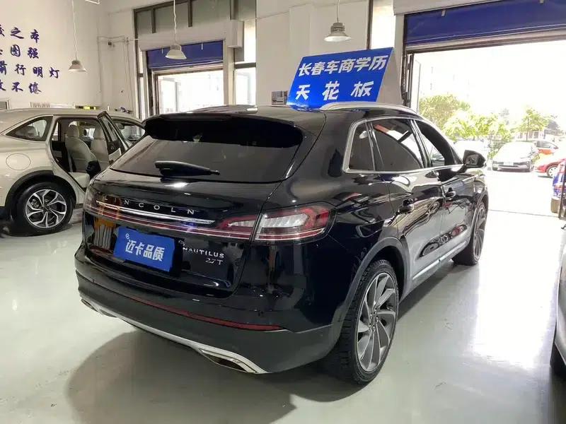 Navigator 2021 2.7T AWD Premium Edition — миниатюра 6