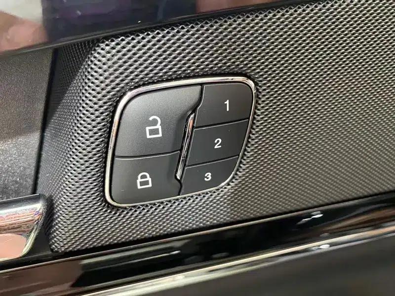 Navigator 2021 2.7T AWD Premium Edition — миниатюра 10
