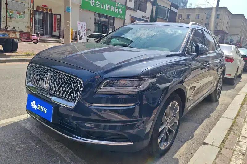 Navigator 2021 2.0T AWD Premium Edition — миниатюра 1