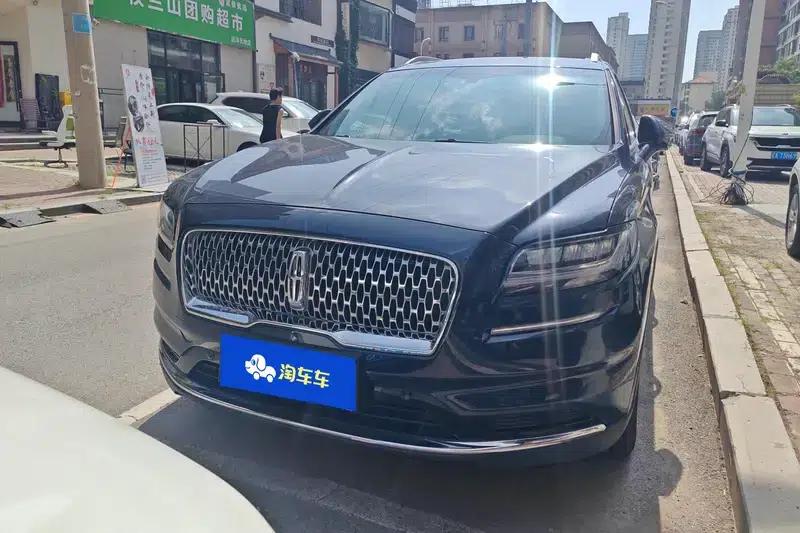 Navigator 2021 2.0T AWD Premium Edition — миниатюра 2