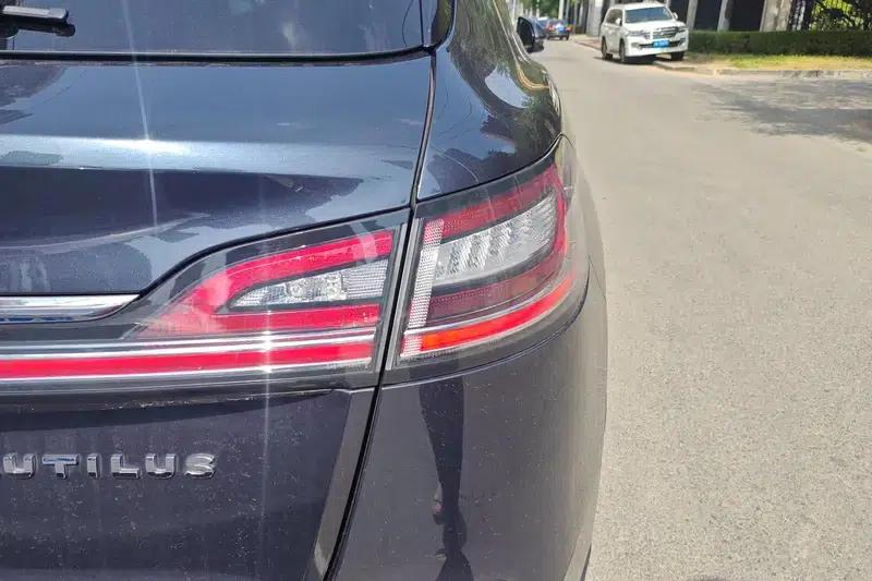 Navigator 2021 2.0T AWD Premium Edition — миниатюра 6