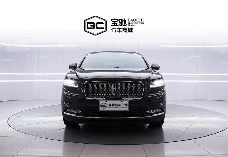 Navigator 2021 2.0T AWD Premium Edition — миниатюра 2