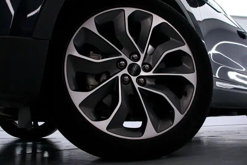Navigator 2021 2.0T AWD Premium Edition — миниатюра 6