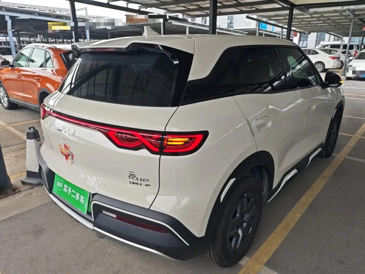 BYD Yuan UP 2025 Model 301KM Leading Version — миниатюра 6