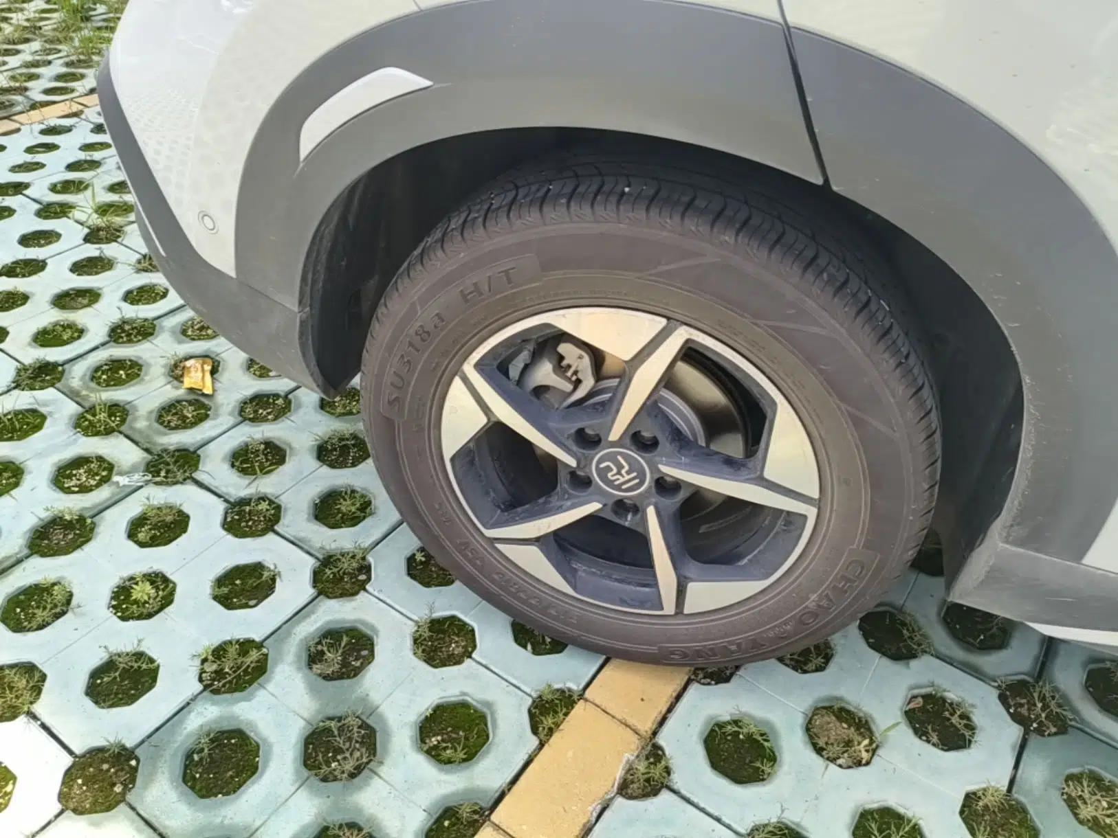 BYD Yuan UP 2025 Intelligent Driving Version 401 km Beyond-Range Edition — миниатюра 11