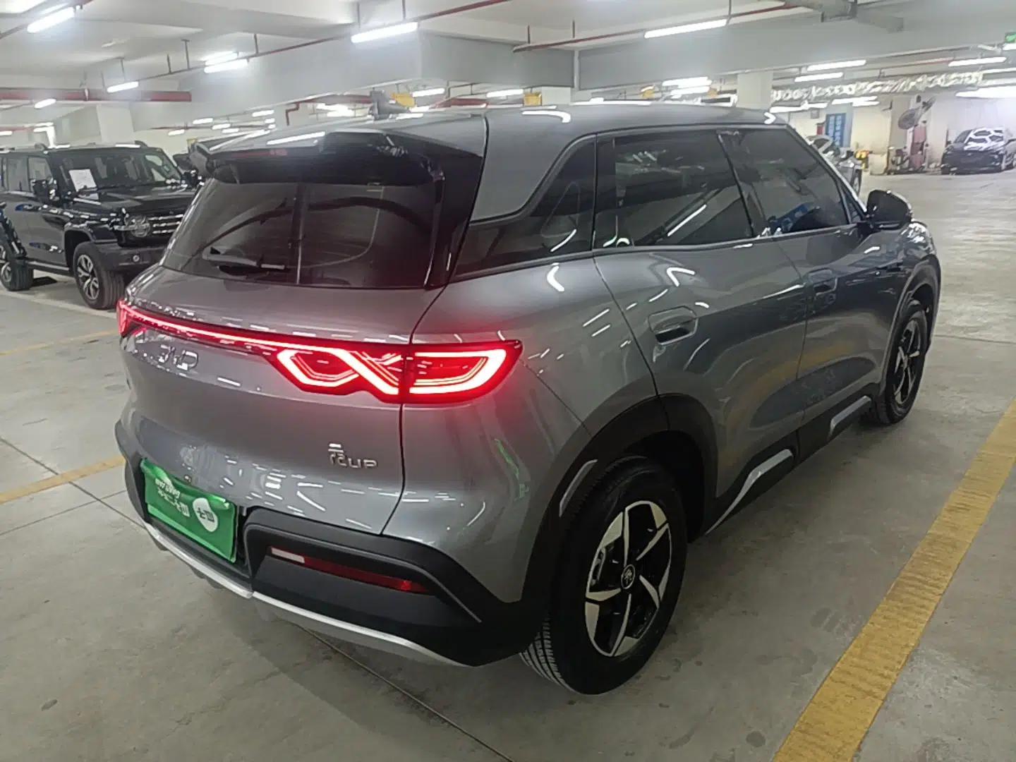 BYD Yuan UP 2024 401KM Leading Edition — миниатюра 6