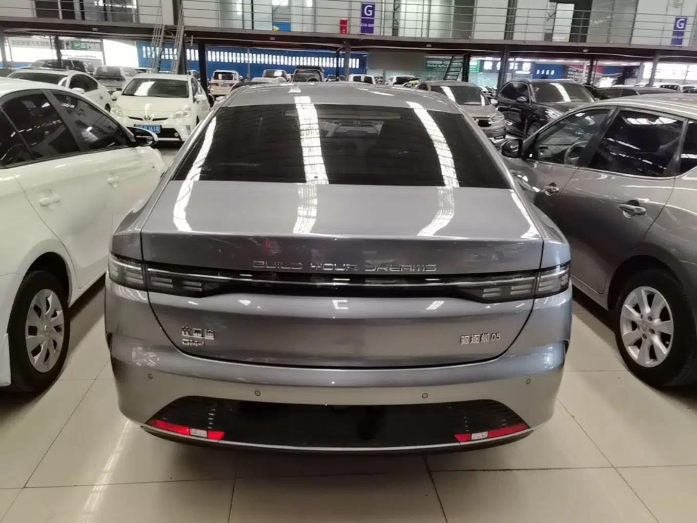 BYD Destroyer 05 2024 HONOR Edition DM-i 55KM Luxury Model — миниатюра 5