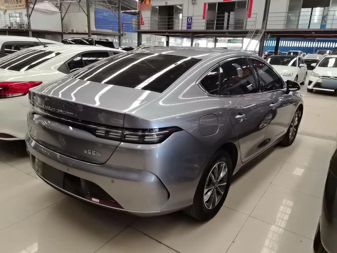 BYD Destroyer 05 2024 HONOR Edition DM-i 55KM Luxury Model — миниатюра 6