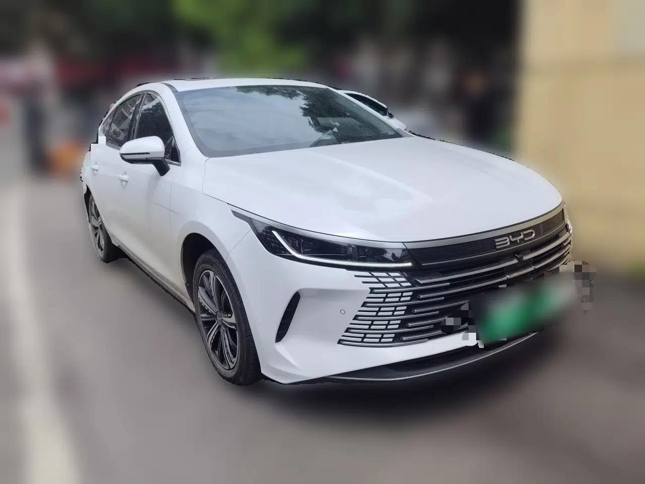 BYD Destroyer 05 2022 DM-i 120KM Prestige Model — миниатюра 3