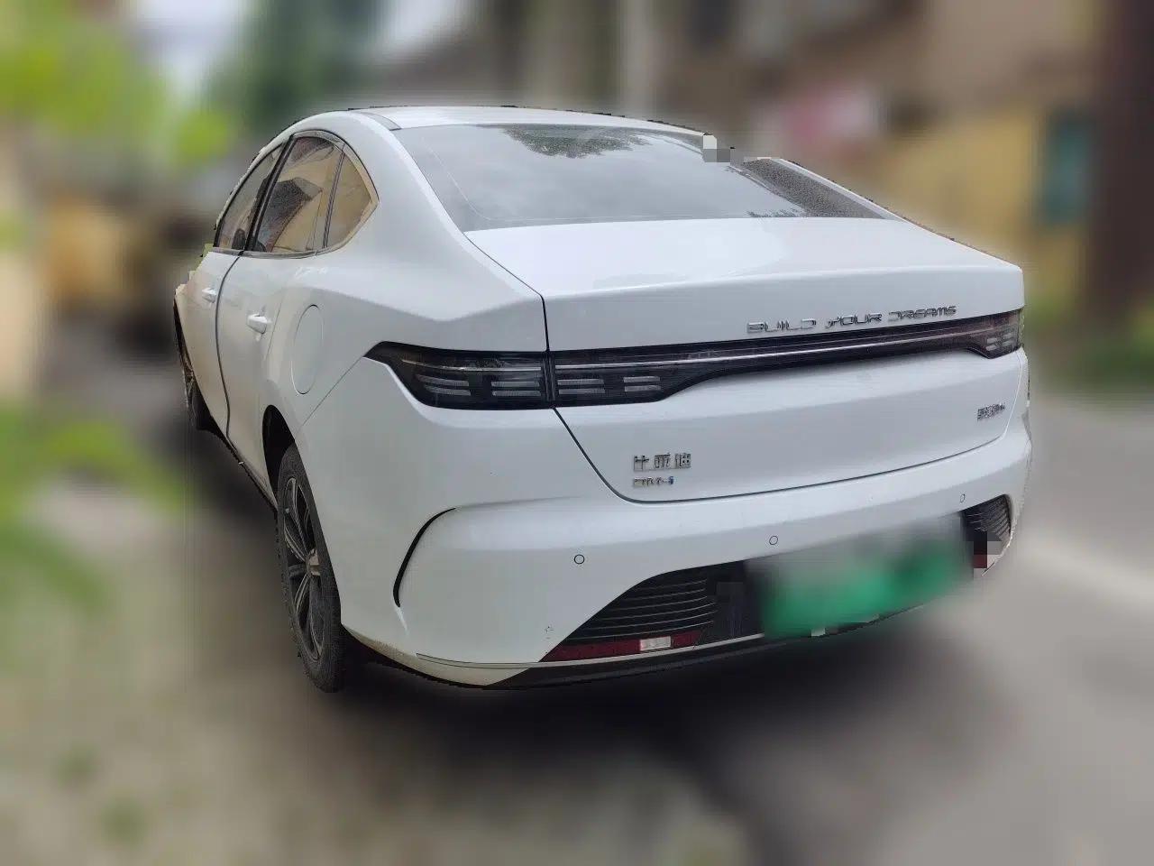BYD Destroyer 05 2022 DM-i 120KM Prestige Model — миниатюра 4