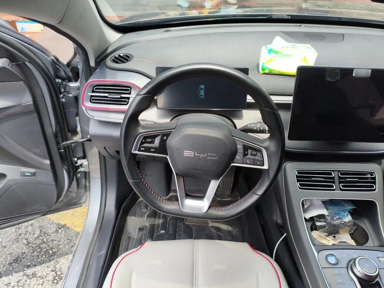 BYD Destroyer 05 2023 Champion Edition DM-i 55KM Luxury Model — миниатюра 10