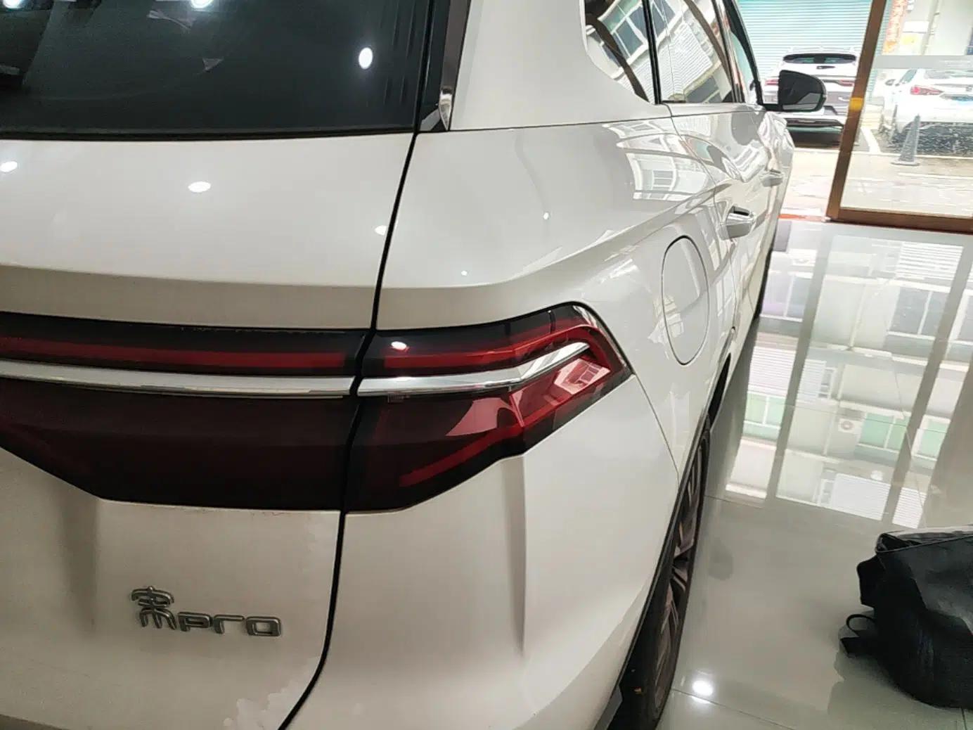 BYD Song Pro New Energy 2019 DM 1.5T Four-Wheel Drive Performance Edition Deluxe Model — миниатюра 14