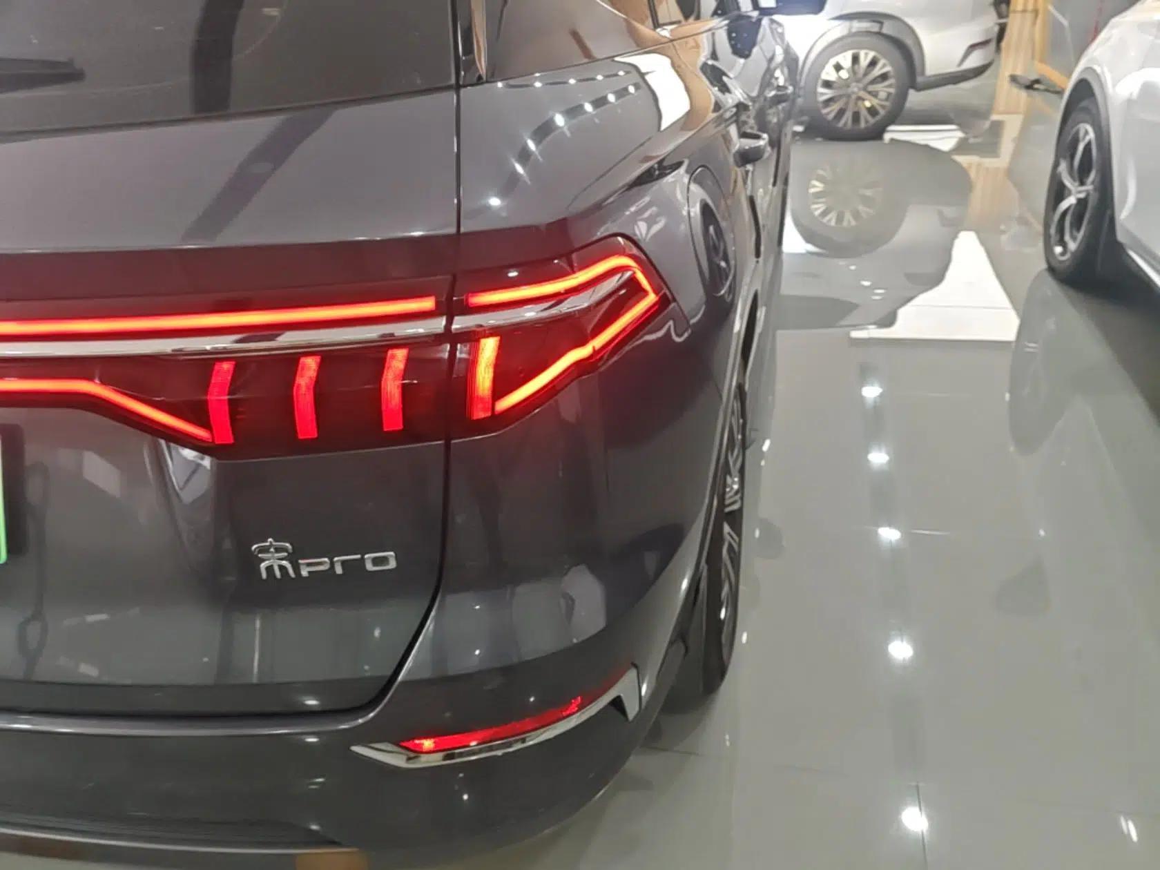 BYD Song Pro New Energy 2019 DM 1.5T Four-Wheel Drive Performance Edition Flagship Model — миниатюра 9