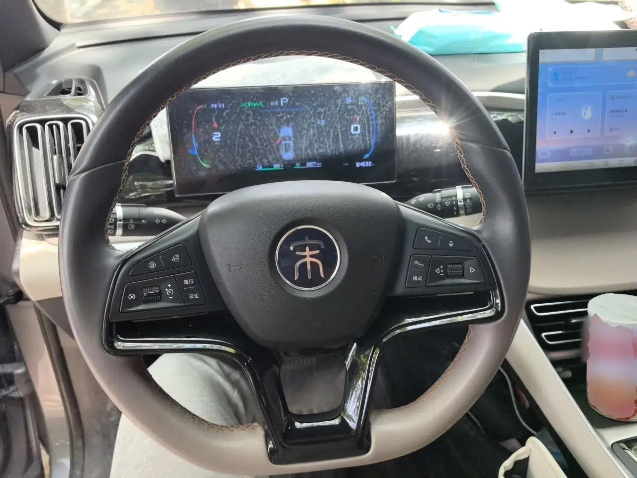 BYD Song Pro New Energy 2024 HONOR Edition DM-i 71KM Navigation Model — миниатюра 10