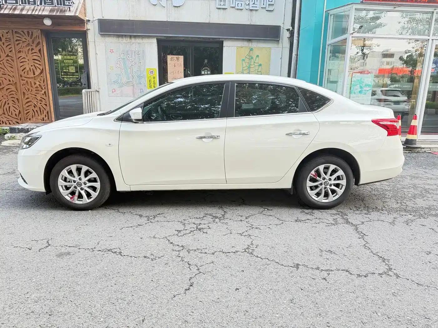 Nissan Sylphy 2024 Classic 1.6XE CVT Comfort Edition — миниатюра 3