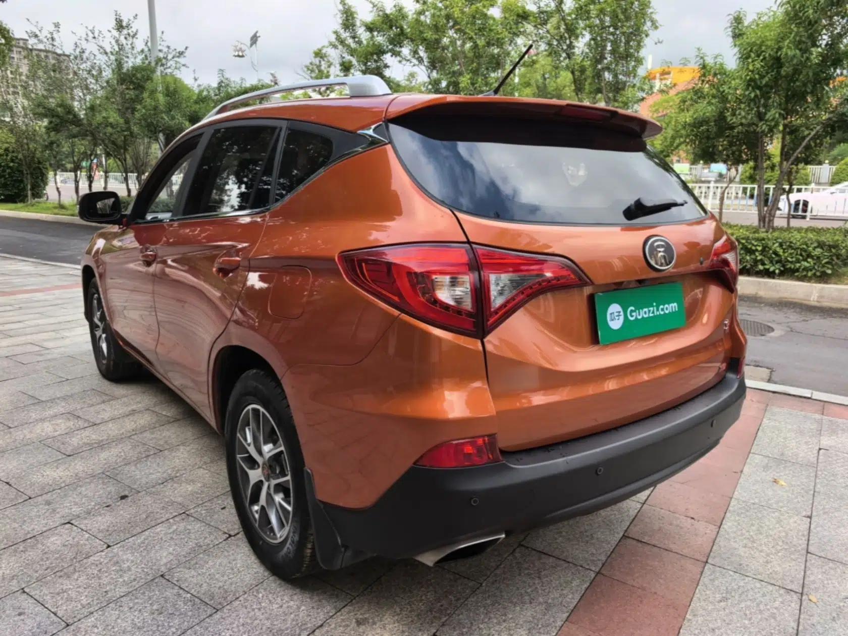 BYD Song 2017 Gaishe Upgrade Edition 1.5TID Automatic Elite Model — миниатюра 4