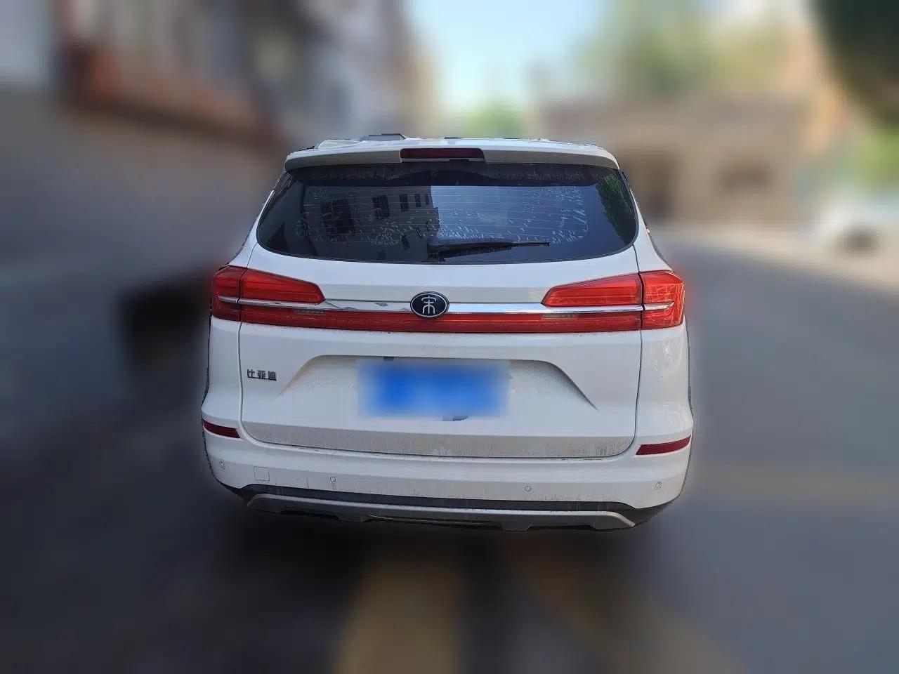BYD Song 2020 Classic Edition 1.5T Automatic Elite Model — миниатюра 5