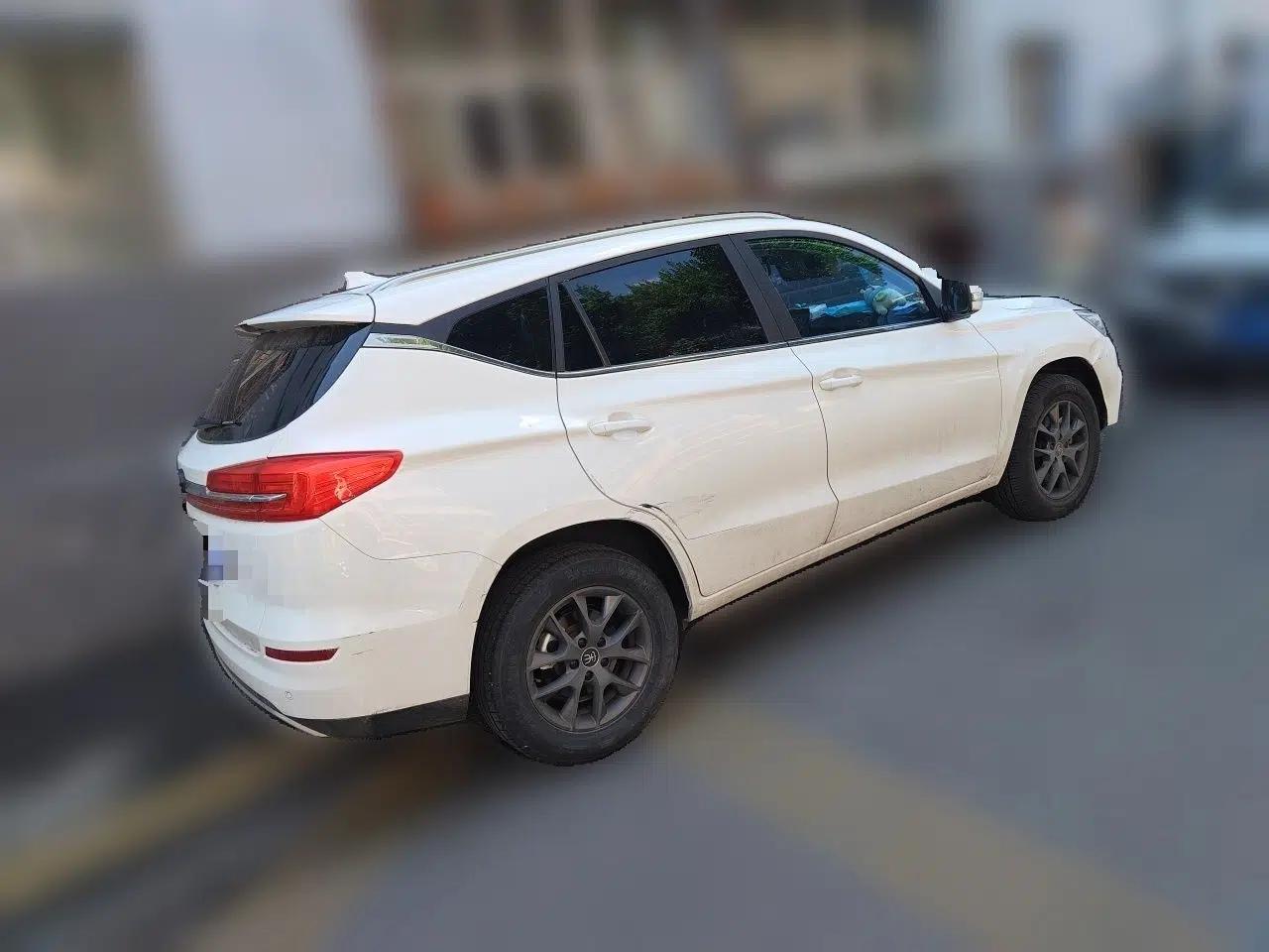 BYD Song 2020 Classic Edition 1.5T Automatic Elite Model — миниатюра 6