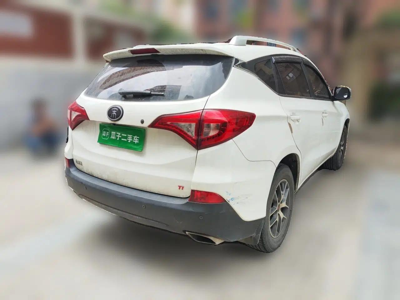 BYD Song 2017 Gaishi Upgrade Edition 1.5TI Manual Elite Model — миниатюра 6