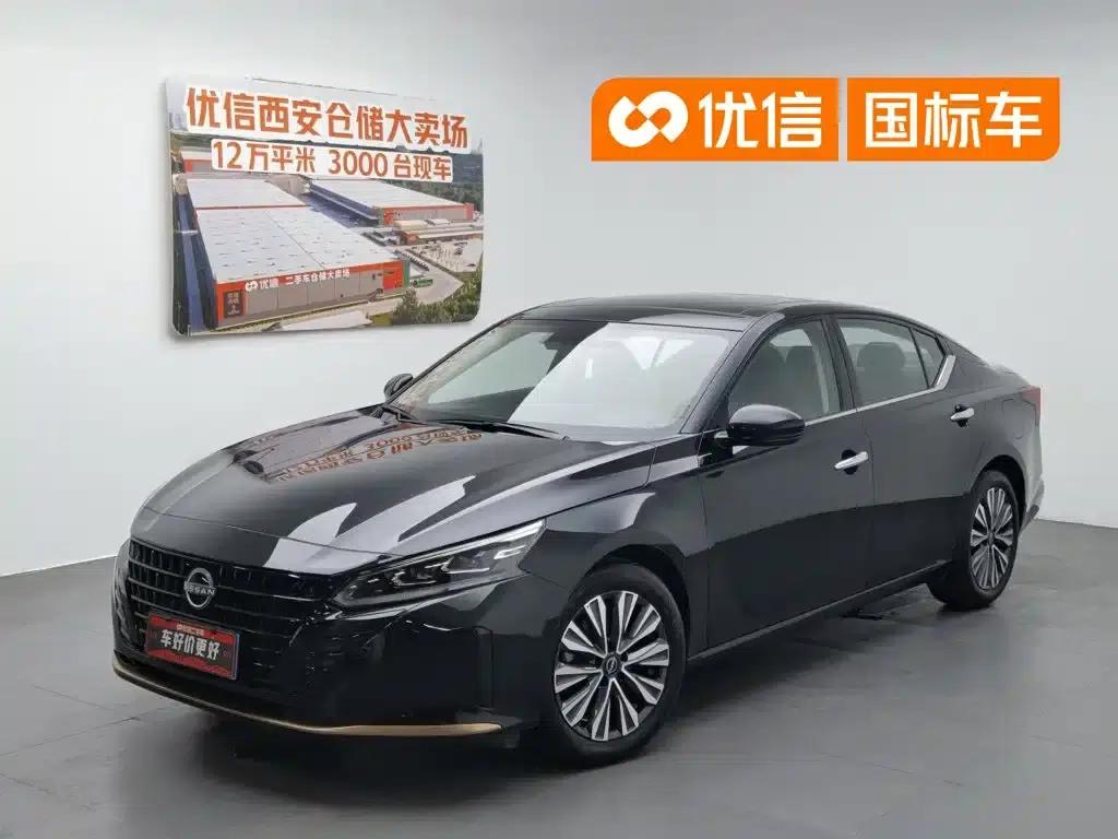Teana 2024 2.0L SV Black Gold Edition — миниатюра 1