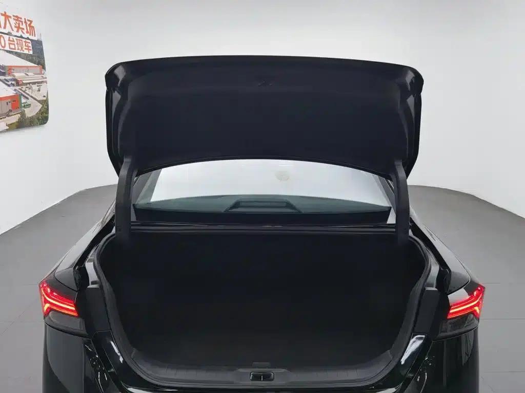 Teana 2024 2.0L SV Black Gold Edition — миниатюра 16