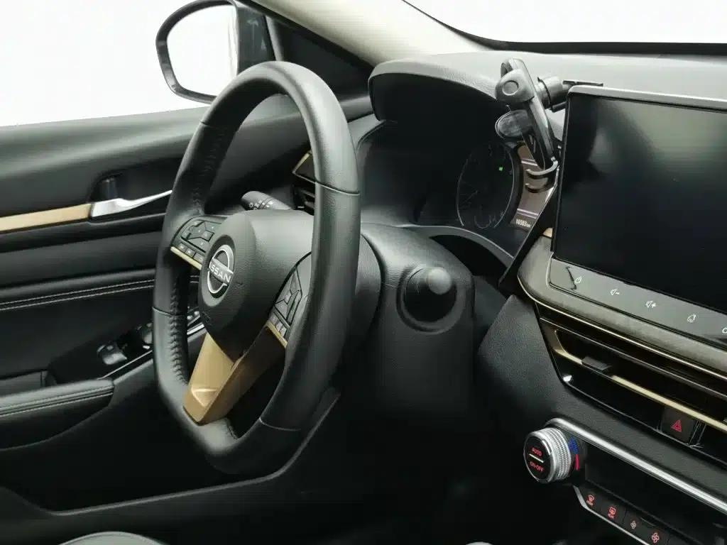 Teana 2024 2.0L SV Black Gold Edition — миниатюра 22