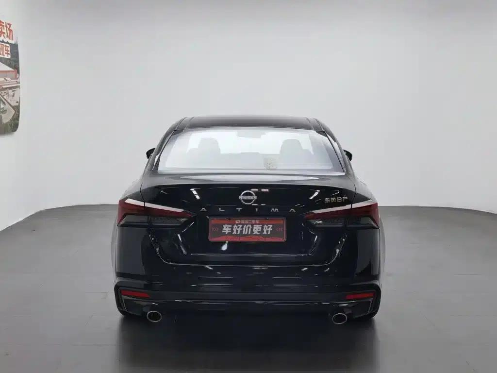 Teana 2024 2.0L SV Black Gold Edition — миниатюра 4