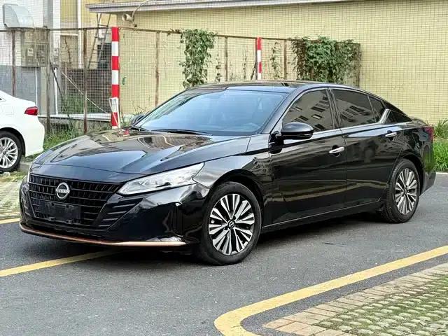 Teana 2024 2.0L SV Black Gold Edition