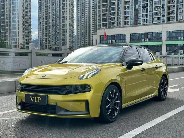 Lynk & Co 03 2020 03+ 2.0TD Automatic Wind Chaser Edition