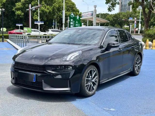 Lynk & Co 03 2019 Facelift 1.5TD DCT Version
