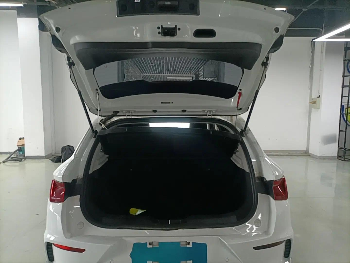 BYD e2 2021 Luxury Model — миниатюра 22