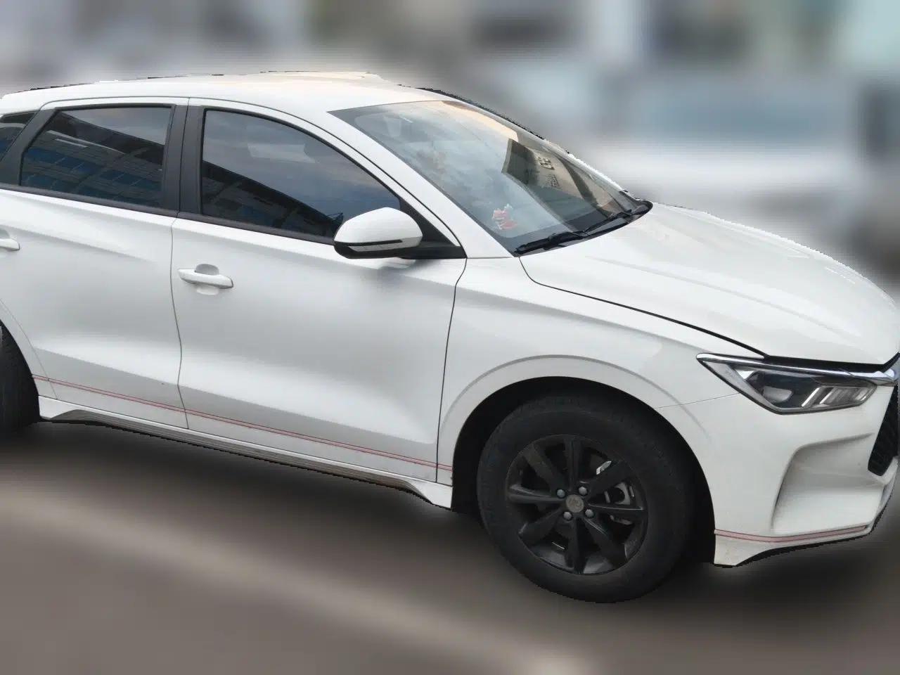 BYD e2 2021 Standard Model — миниатюра 1