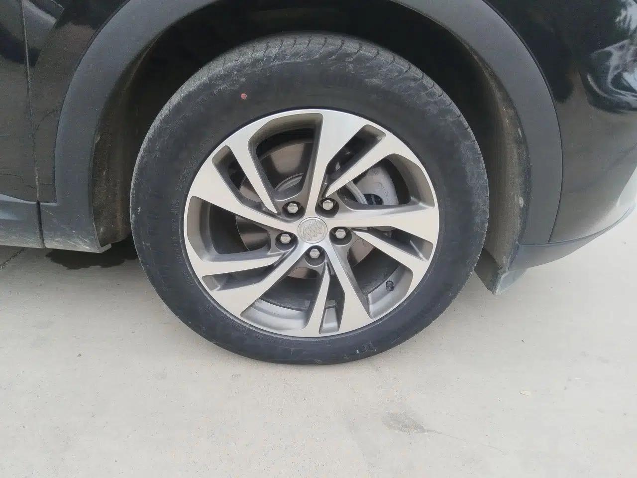 Buick Envision 2020 Onix S 652T Two-Wheel Drive Elite Model — миниатюра 8