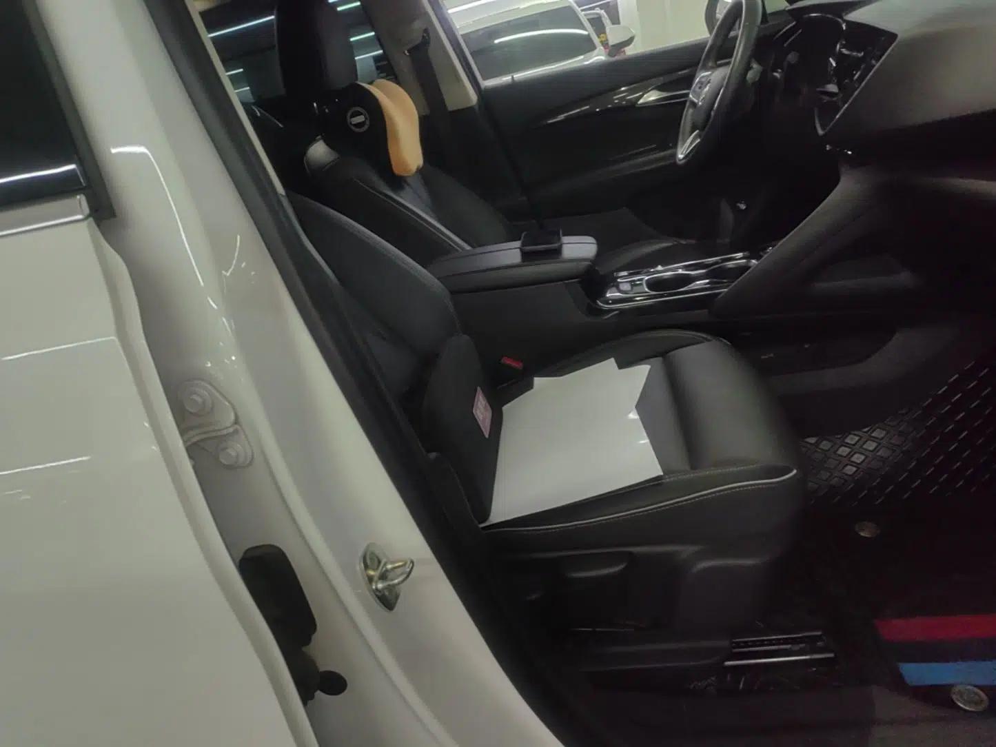 Buick Envision 2022 Encore S 652T Two-Wheel-Drive Luxury Model — миниатюра 19