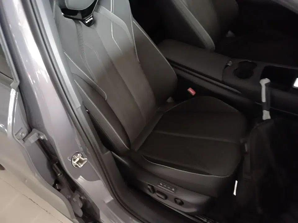 Volkswagen ID.UNYX 2024 Revised Pro Long-Range Version — миниатюра 19